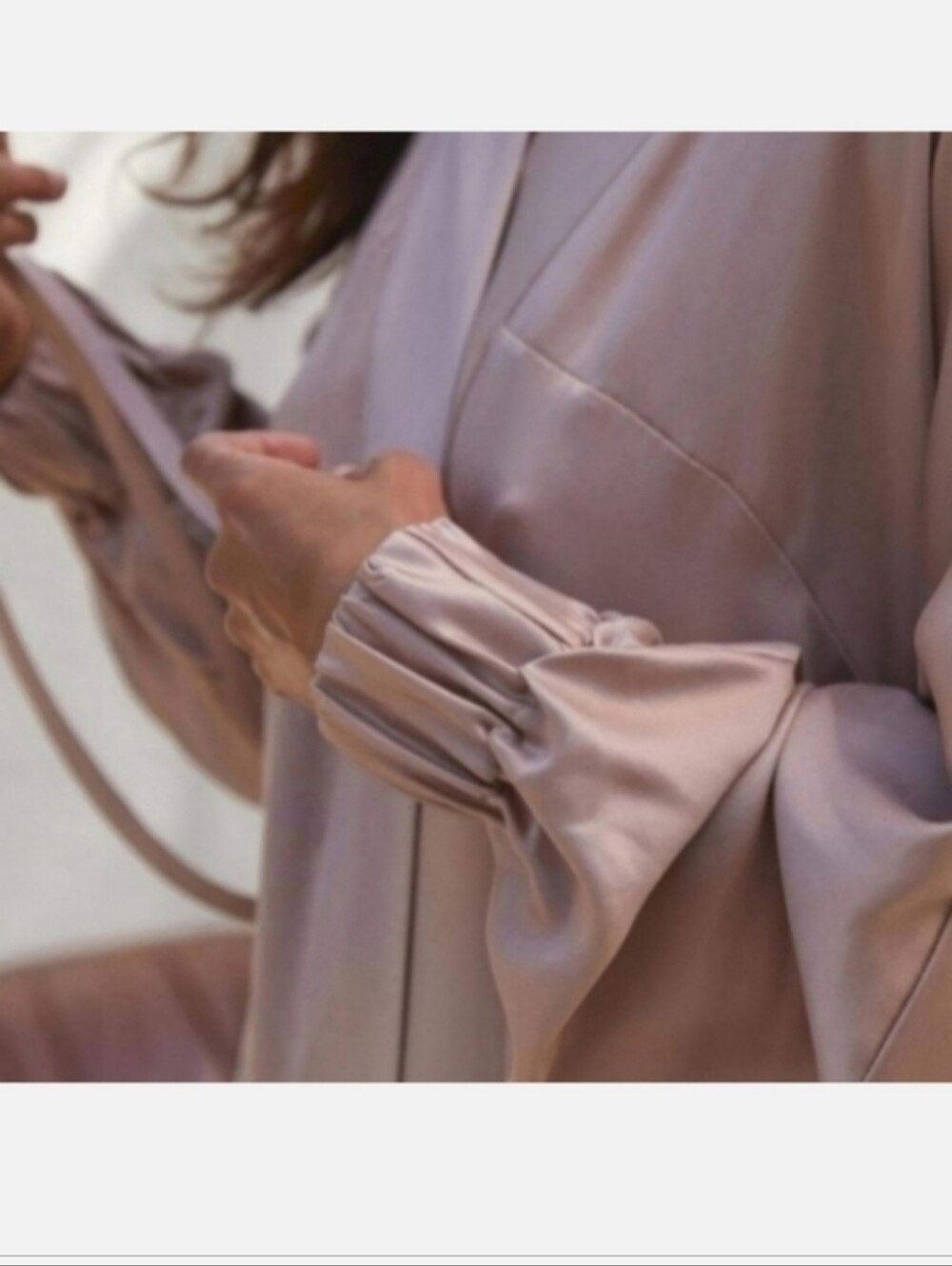 LUNYA WASHABLE SILK ROBE - Picture 4 of 8